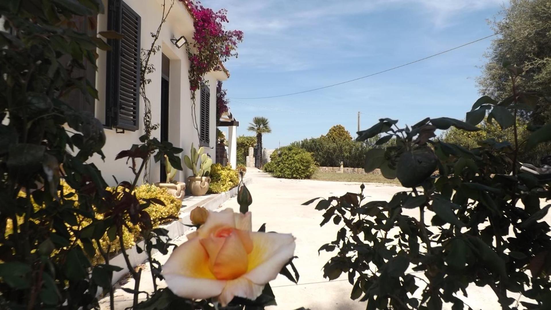 Bed and Breakfast Beb Nonno Baffo Avola Exterior foto